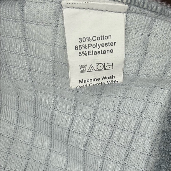 Simple and stylish jacket for everyday wear. You can dress it up or down. - Picture 6 of 7